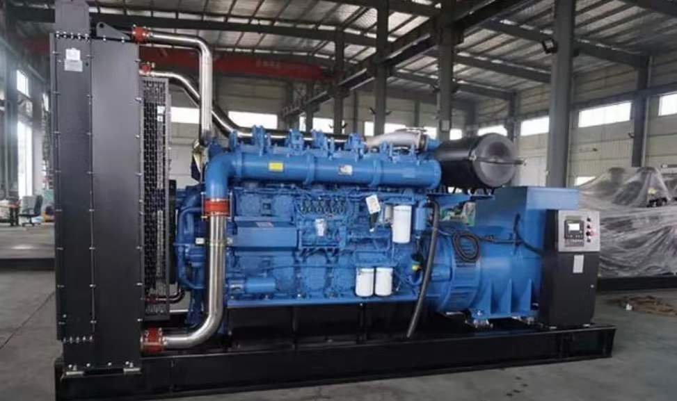 乌拉特中800kW 柴油发电机的输出电流是恒定的吗？
