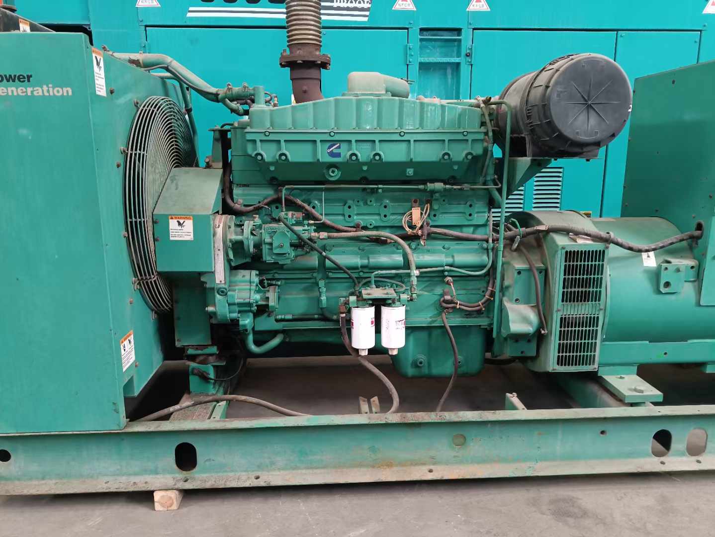 乌拉特中过载会对 600kW 柴油发电机组造成哪些损害?