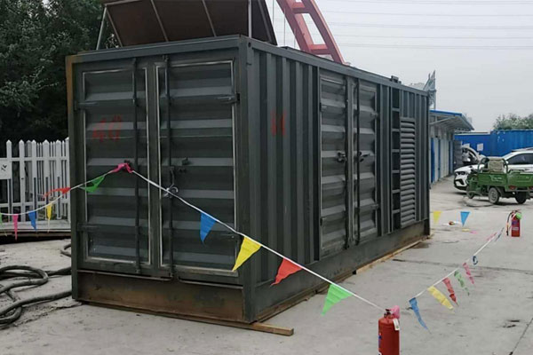 乌拉特中发电机租赁空气滤清器多久更换一次?